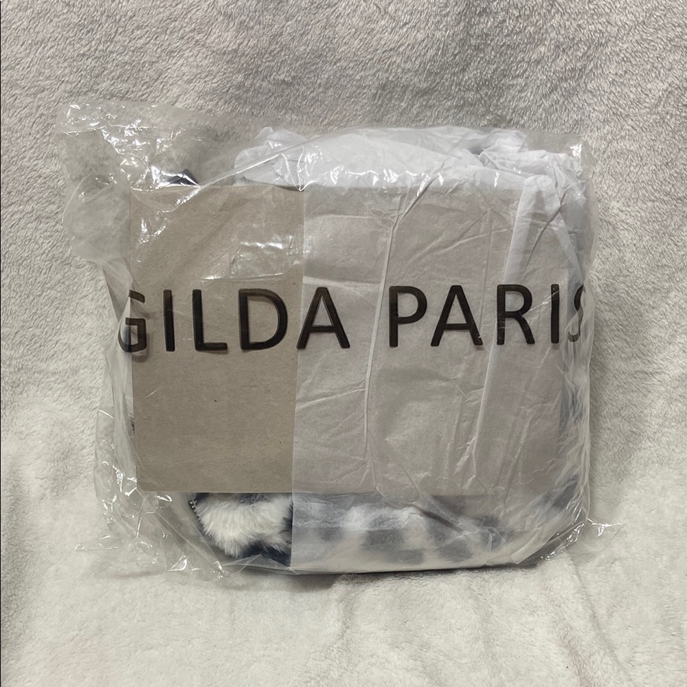 Gilda Paris Faux Fur mini backpack NWT - Picture 11 of 11
